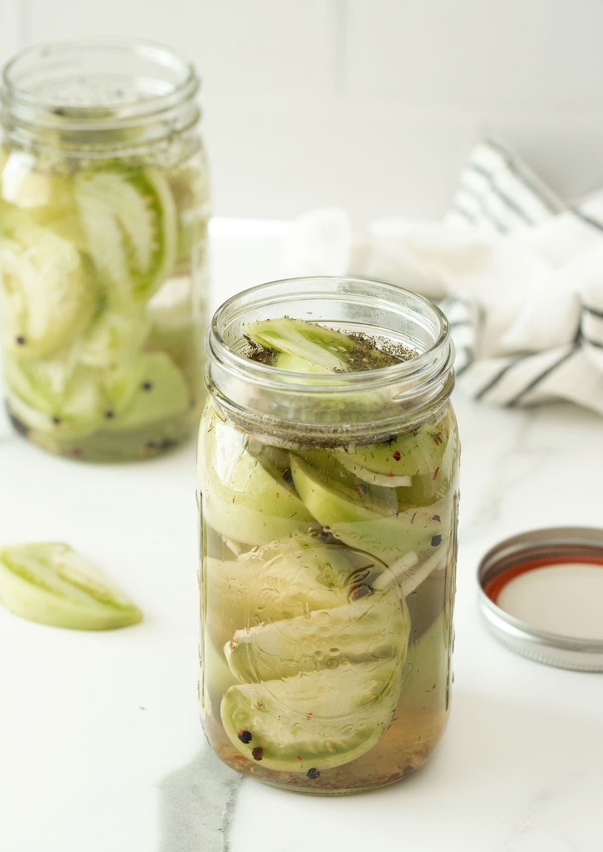 Easy 10-Minute Pickled Green Tomatoes: No Canning Needed